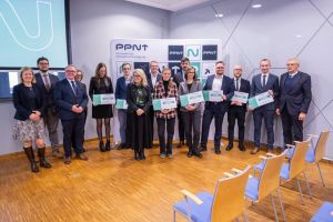 Stypendia Fundacji UAM - laureaci z Wydziału Fizyki